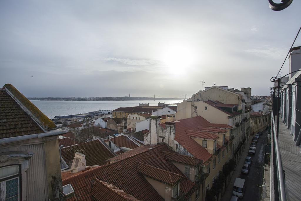 Breathtaking River View In Alfama Lisboa Dış mekan fotoğraf